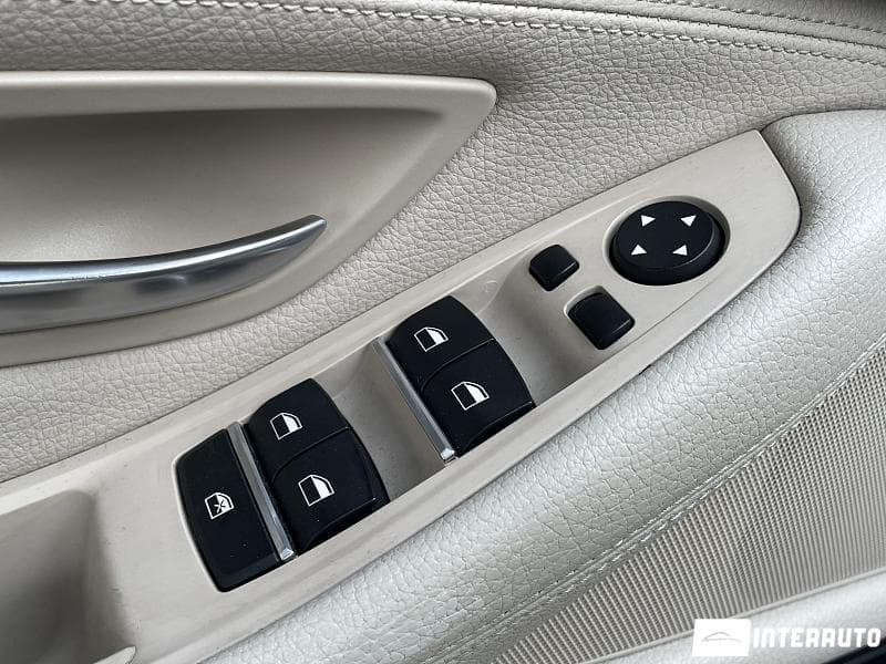 BMW 520 2016 — Миниатюра 10