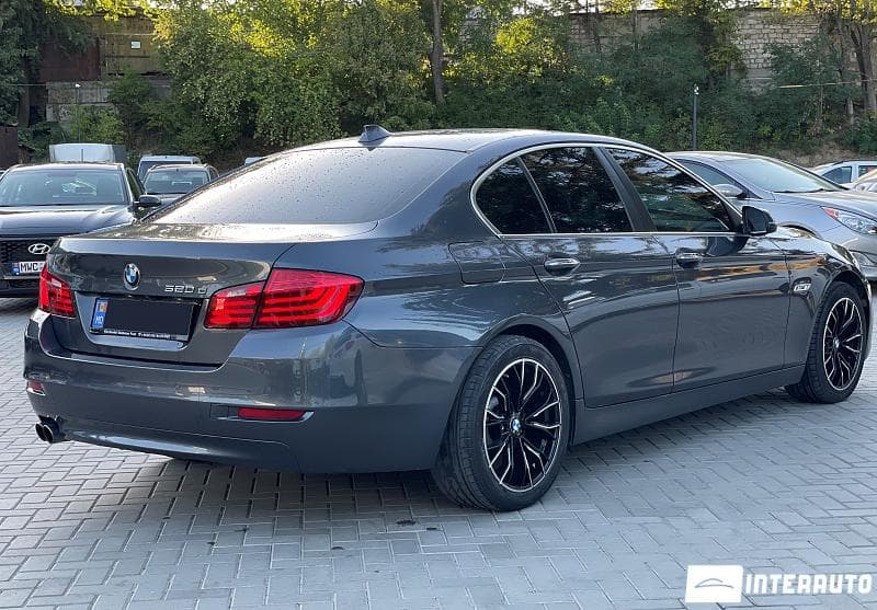 BMW 520 2016 — Миниатюра 2