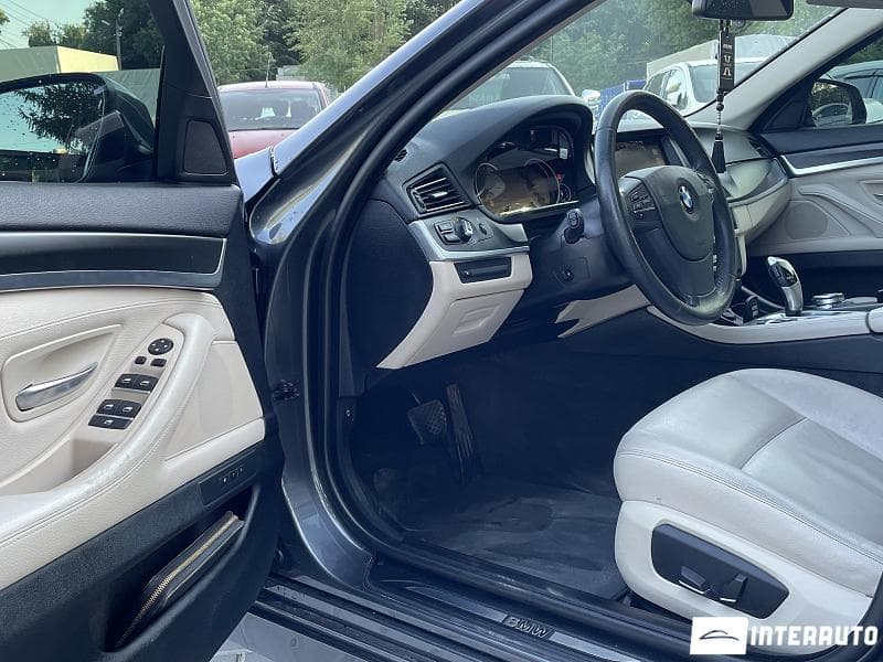 BMW 520 2016 — Миниатюра 9