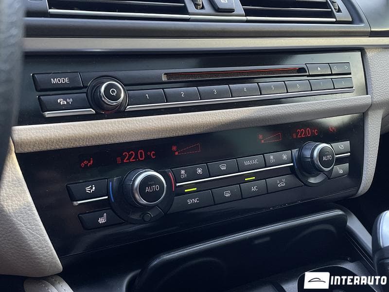 BMW 520 2016 — Миниатюра 23