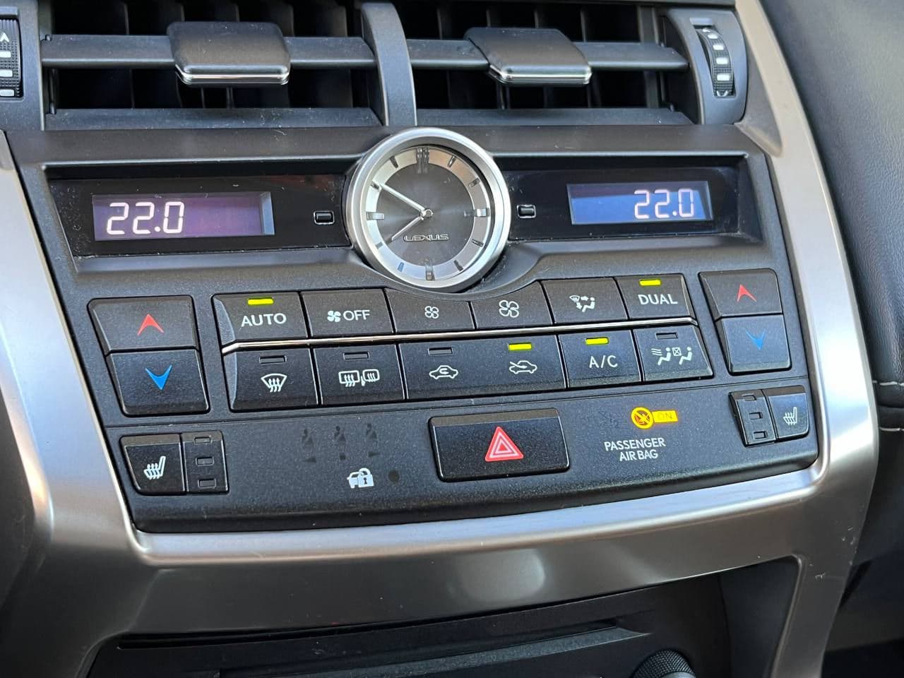Lexus NX 300H 2014 — Миниатюра 10