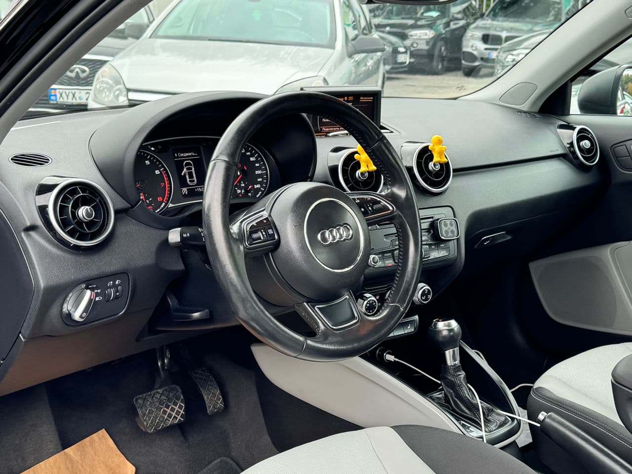 Audi A1 2011 — Миниатюра 5