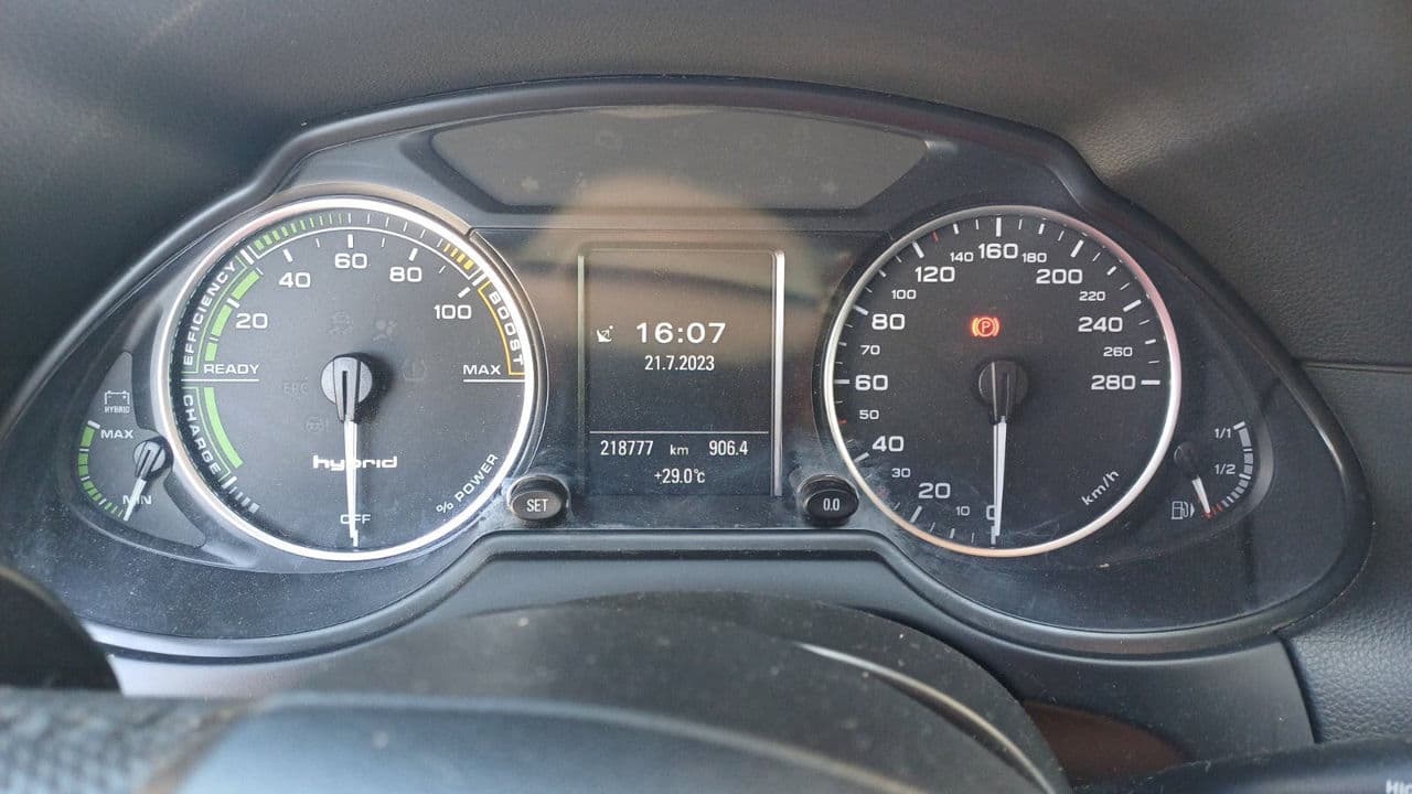 Audi Q5 2011 — Миниатюра 9
