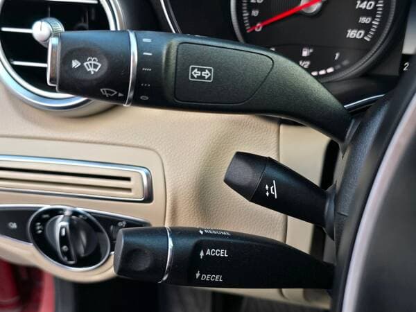 2016 Mercedes C 300 — Miniatură 16