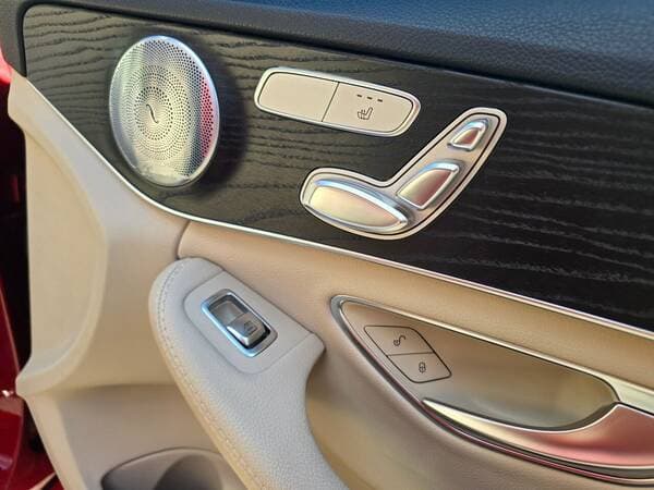 2016 Mercedes C 300 — Miniatură 19