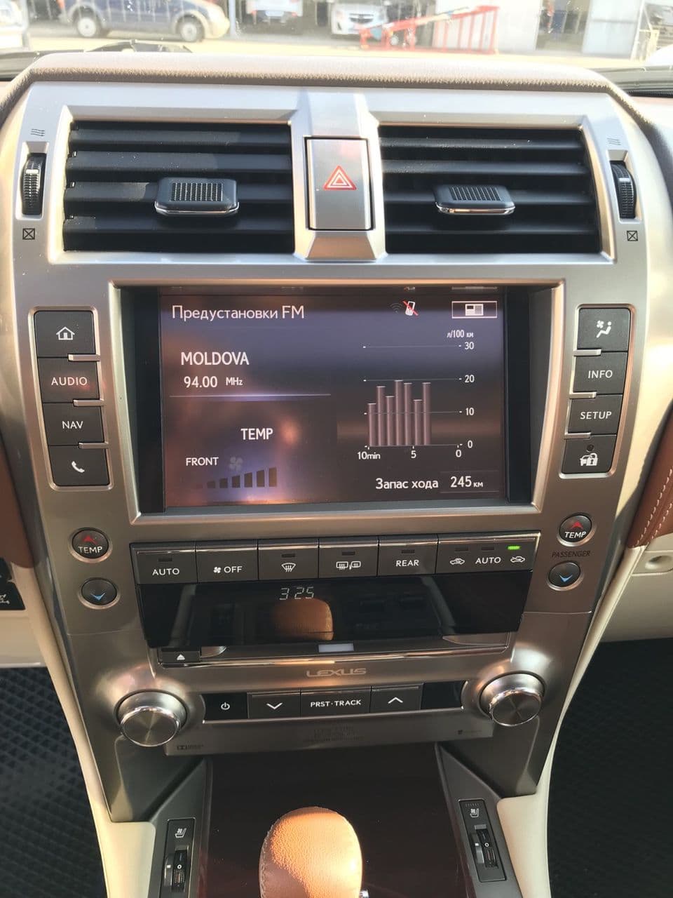 Lexus GX 460 2014 — Миниатюра 12