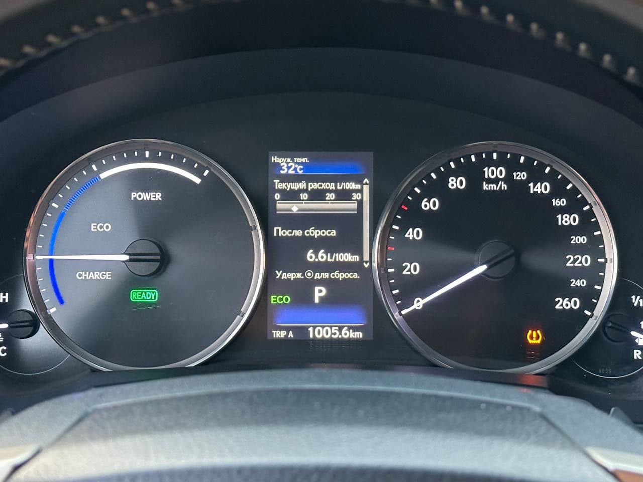 Lexus IS 300h 2018 — Миниатюра 9
