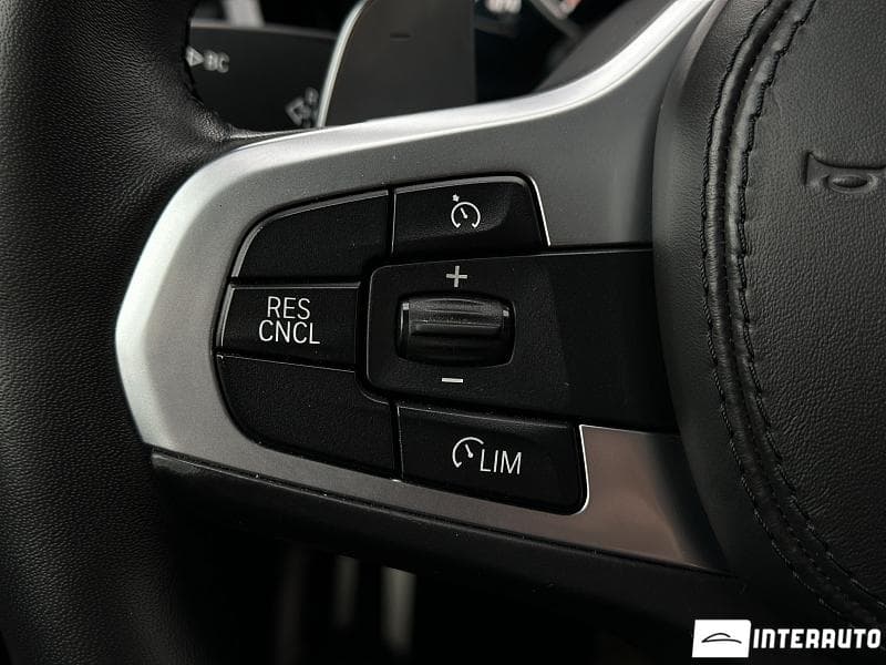 BMW 520 2017 — Миниатюра 16