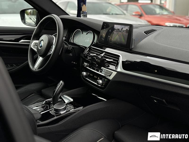 BMW 520 2017 — Миниатюра 23