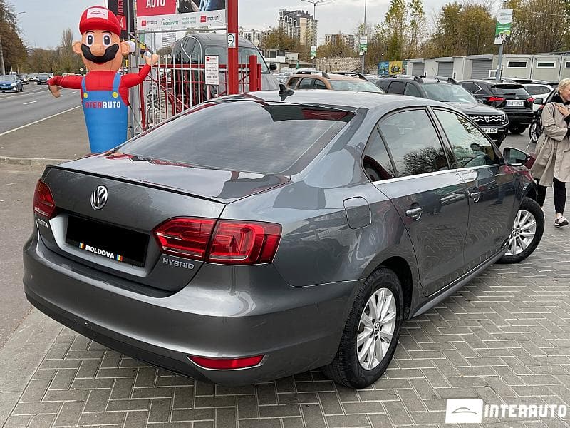 Volkswagen Jetta 2013 — Миниатюра 4