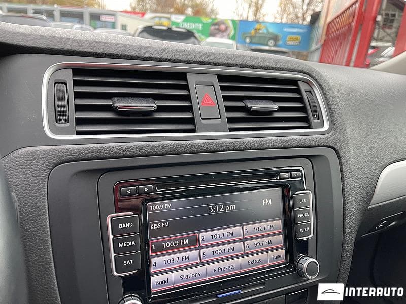 Volkswagen Jetta 2013 — Миниатюра 14