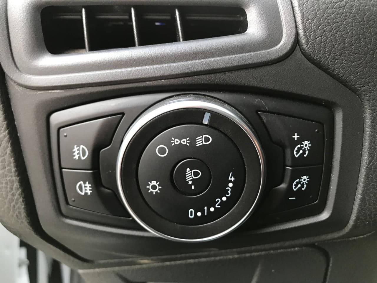 Ford Focus 2016 — Миниатюра 9