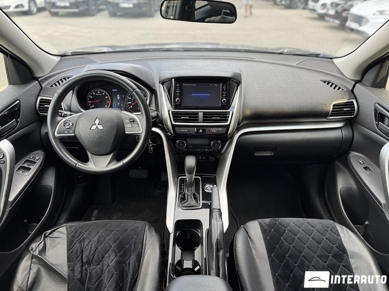 Mitsubishi Eclipse Cross 2018 — Миниатюра 8