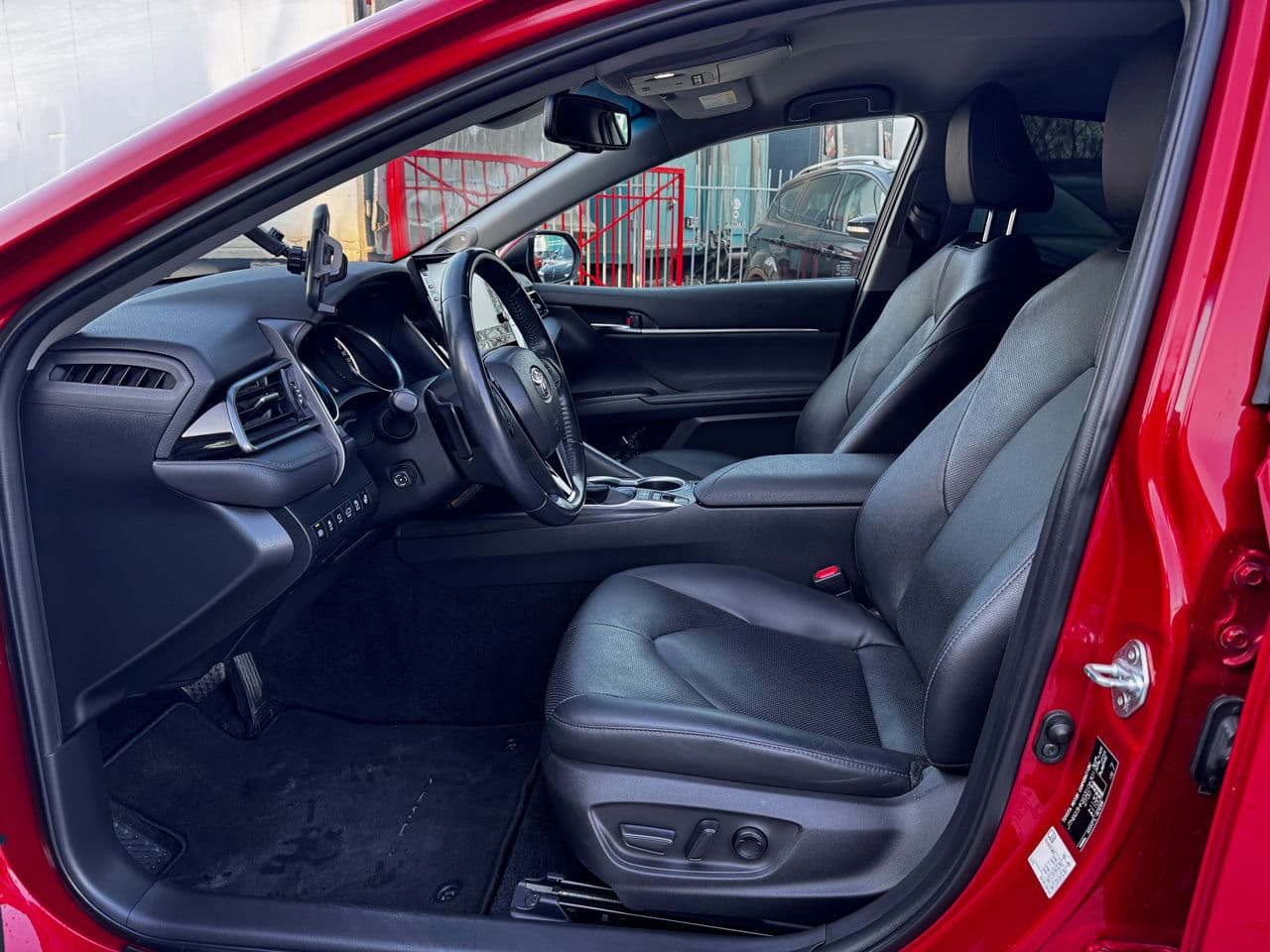 Toyota Camry 2021 — Миниатюра 5