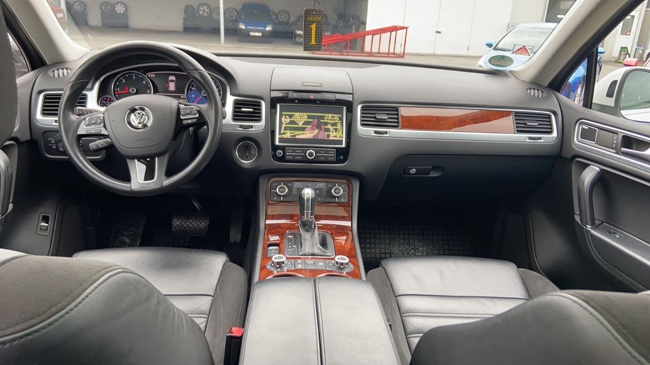 Volkswagen Touareg 2013 — Миниатюра 7