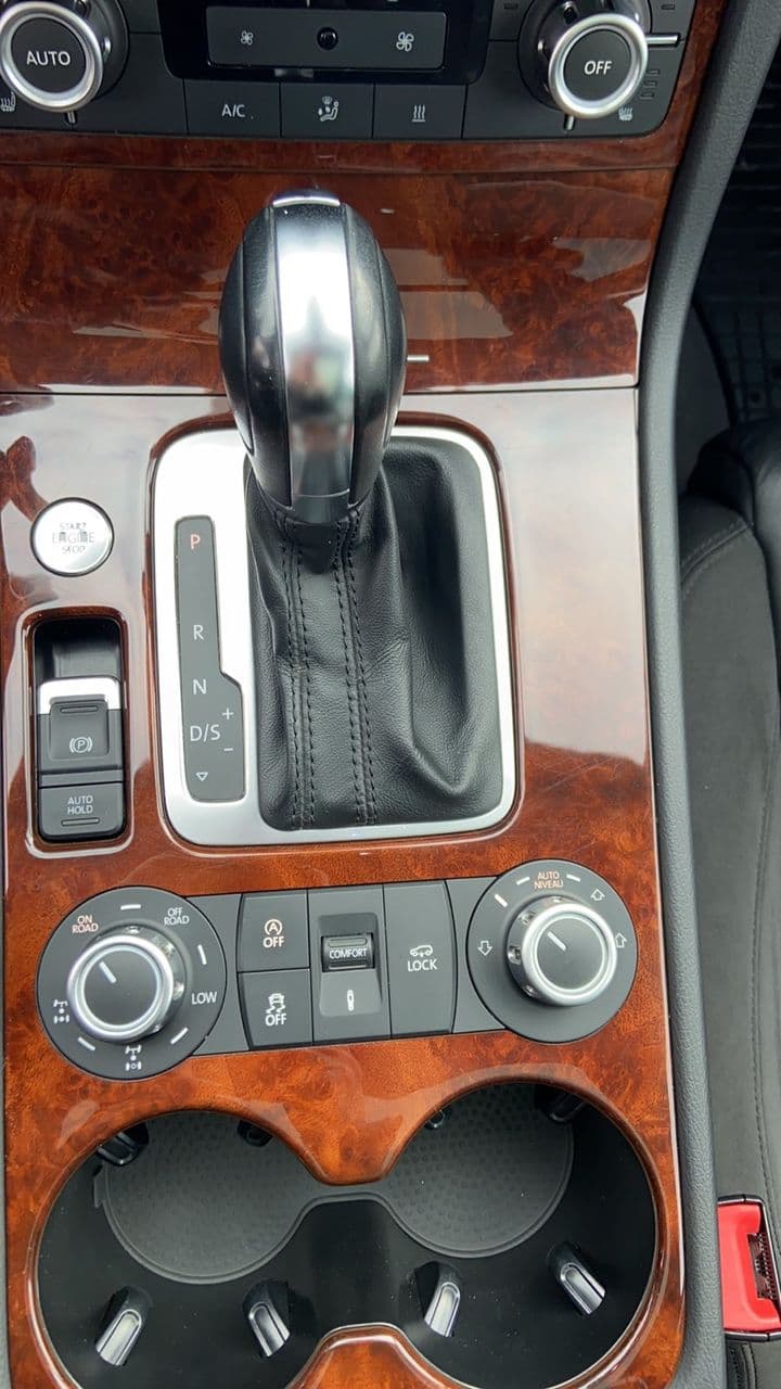 Volkswagen Touareg 2013 — Миниатюра 12