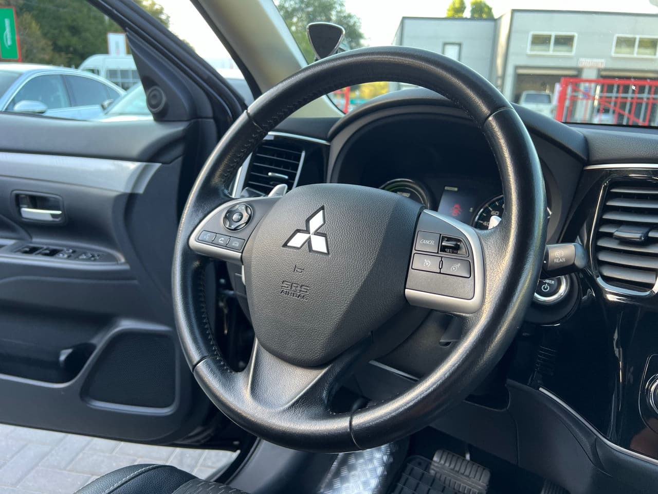Mitsubishi Outlander 2014 — Миниатюра 8