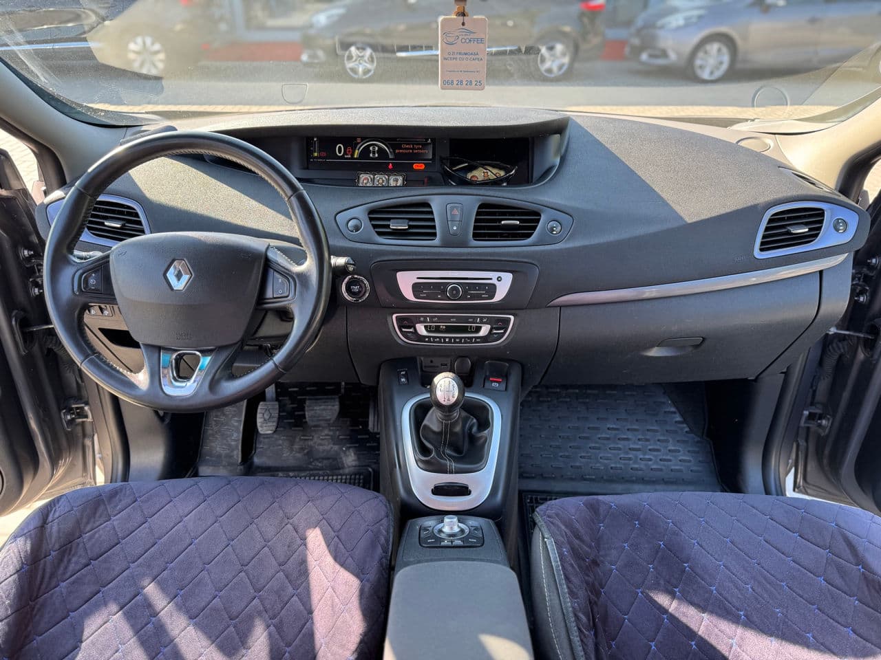 Renault Scenic 2014 — Миниатюра 15