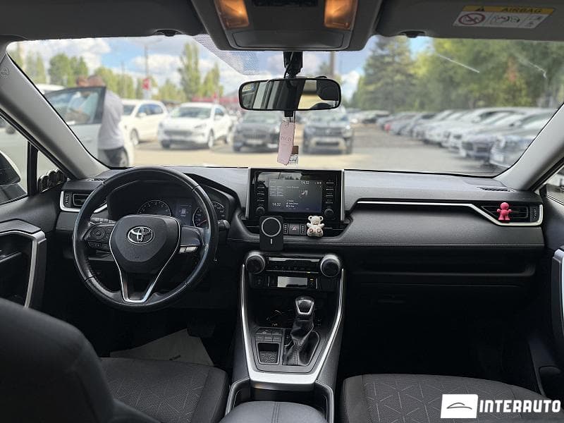 Toyota Rav-4 2020 — Миниатюра 10