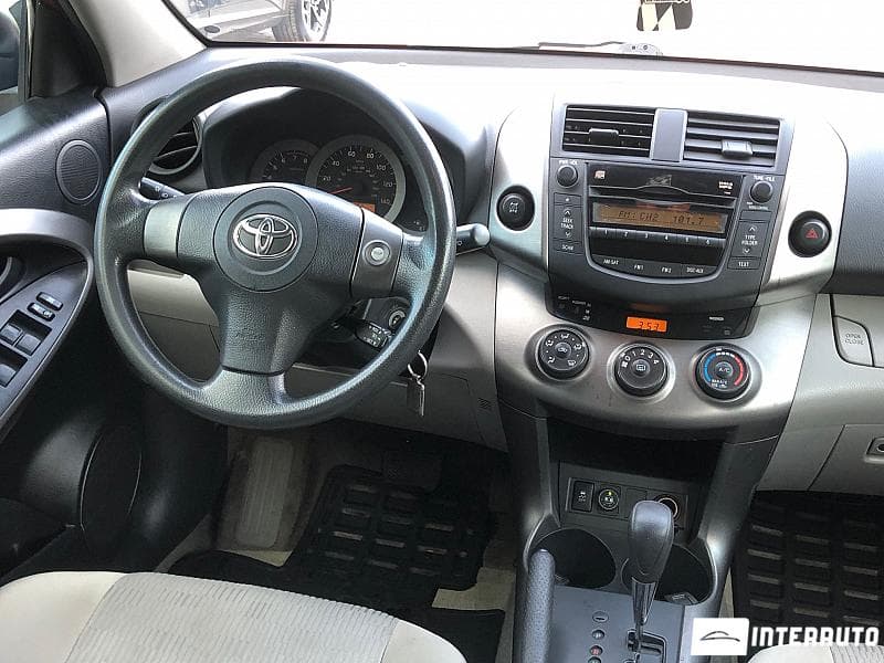 2010 Toyota Rav-4 — Miniatură 11