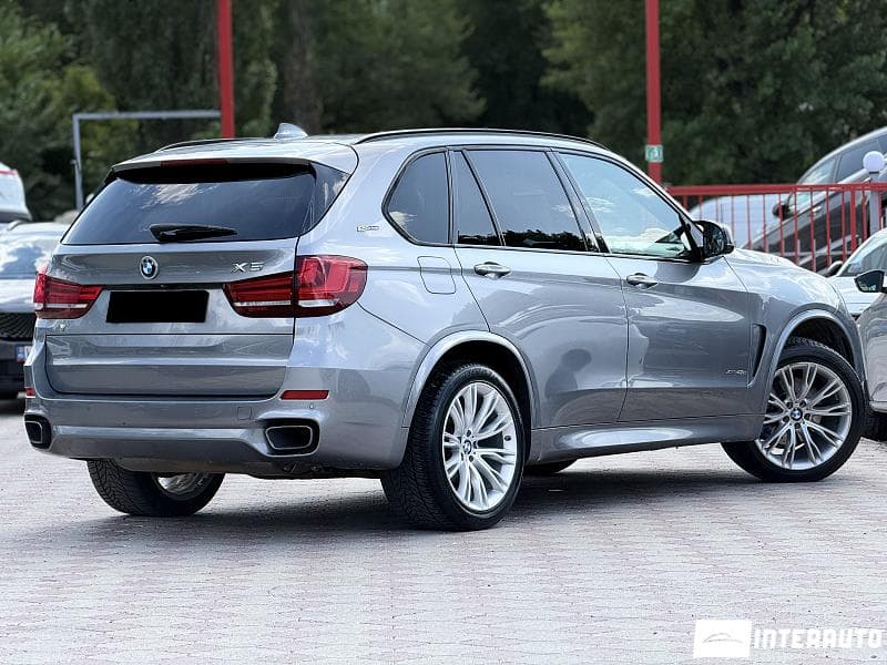 2017 BMW X5 4.0e — Miniatură 2