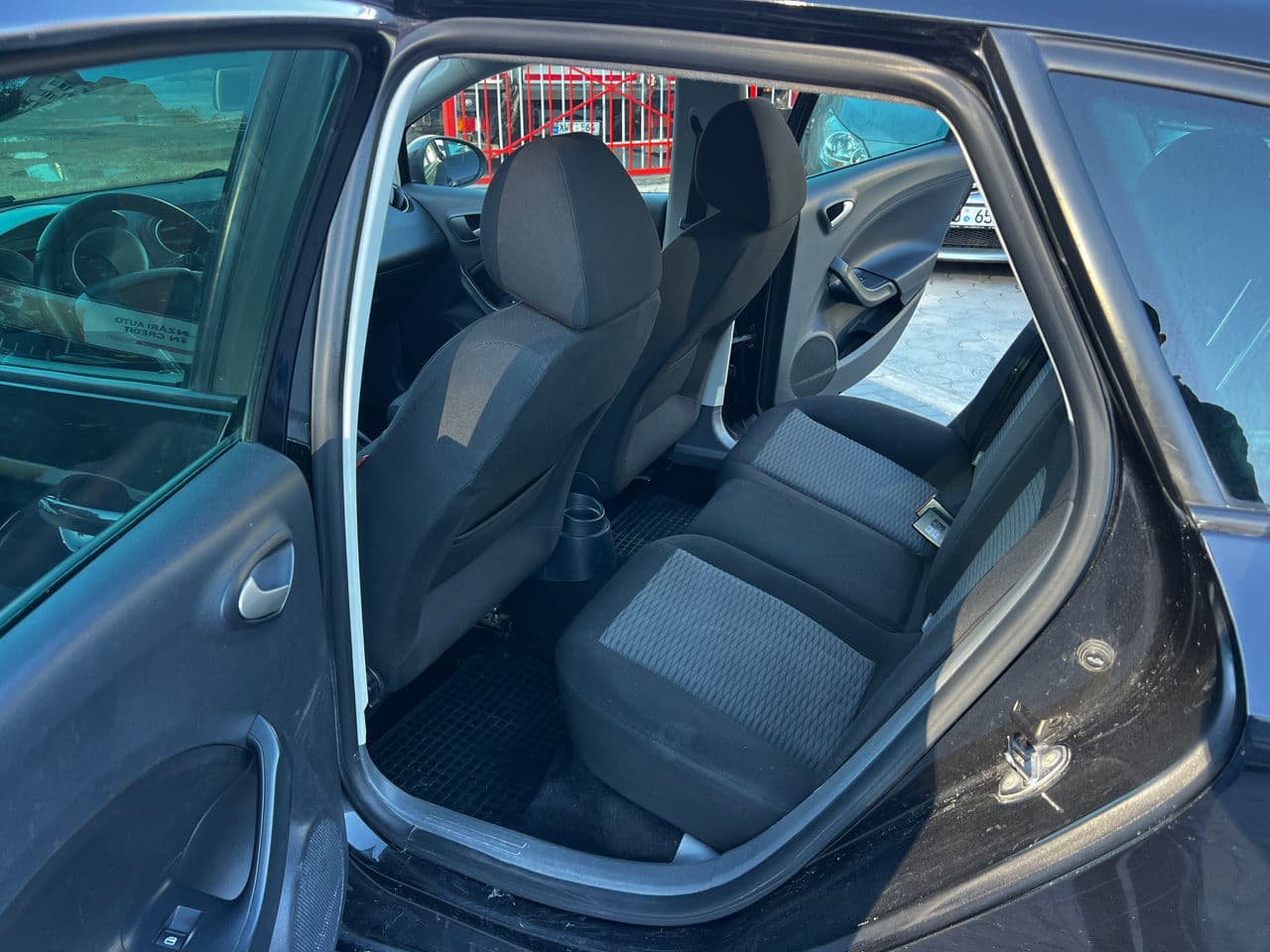 Seat Ibiza 2010 — Миниатюра 6