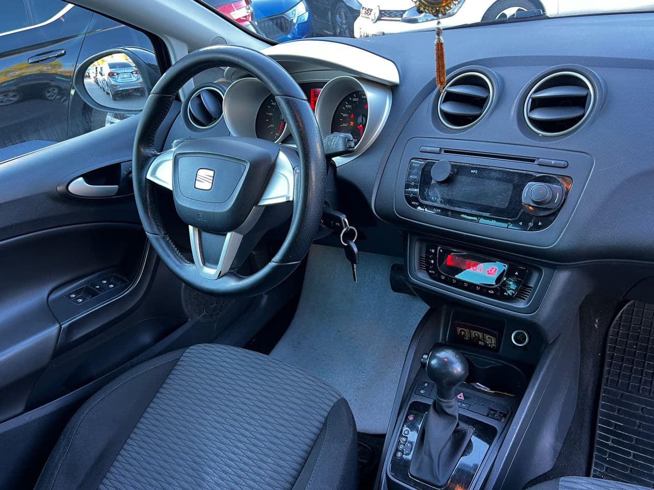 Seat Ibiza 2010 — Миниатюра 8