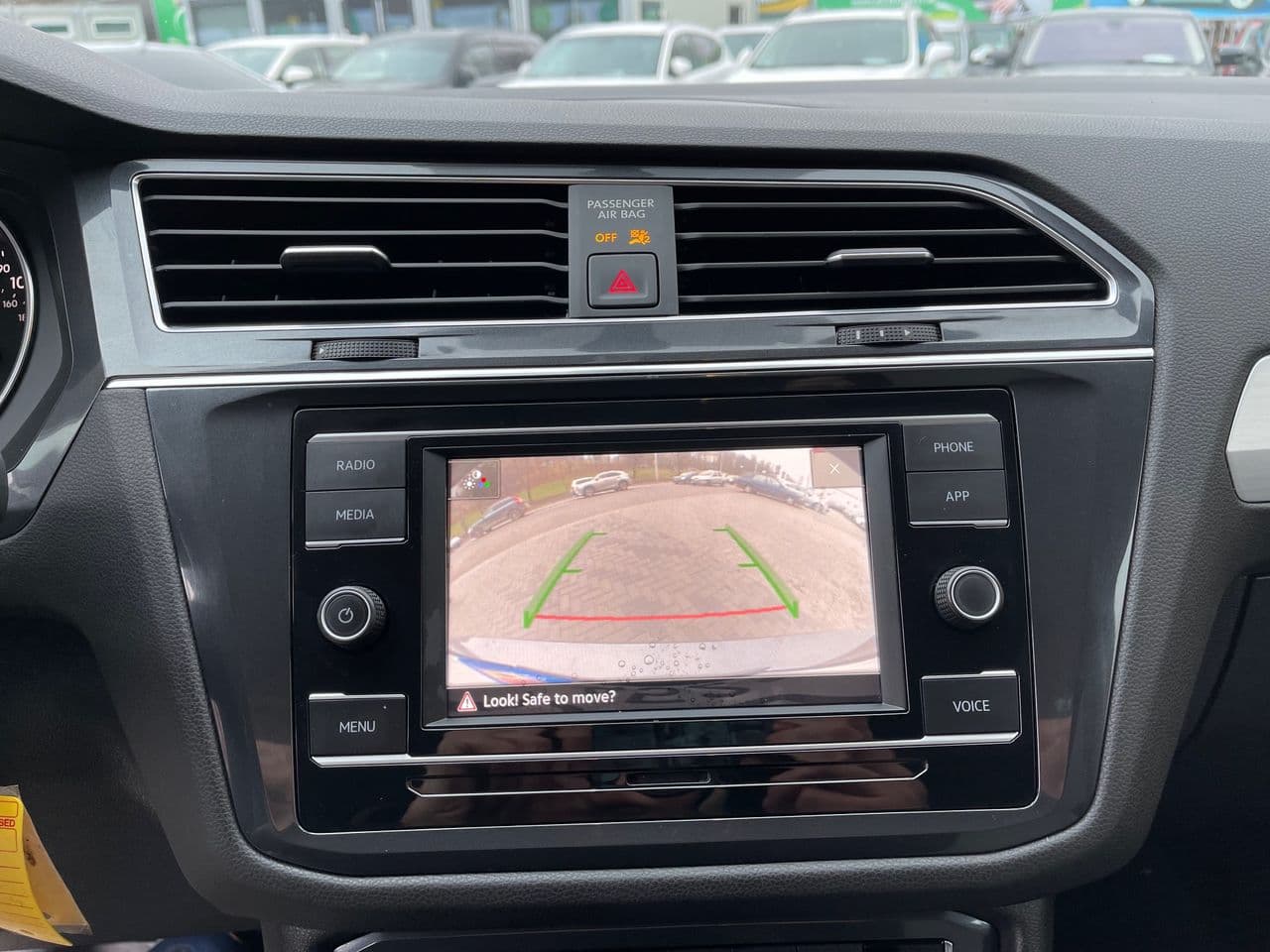 Volkswagen Tiguan 2020 — Миниатюра 11