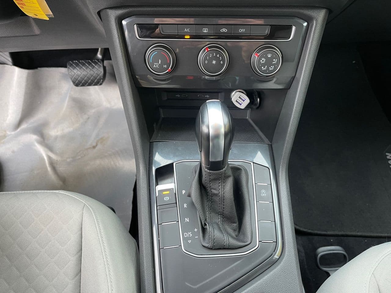 Volkswagen Tiguan 2020 — Миниатюра 12
