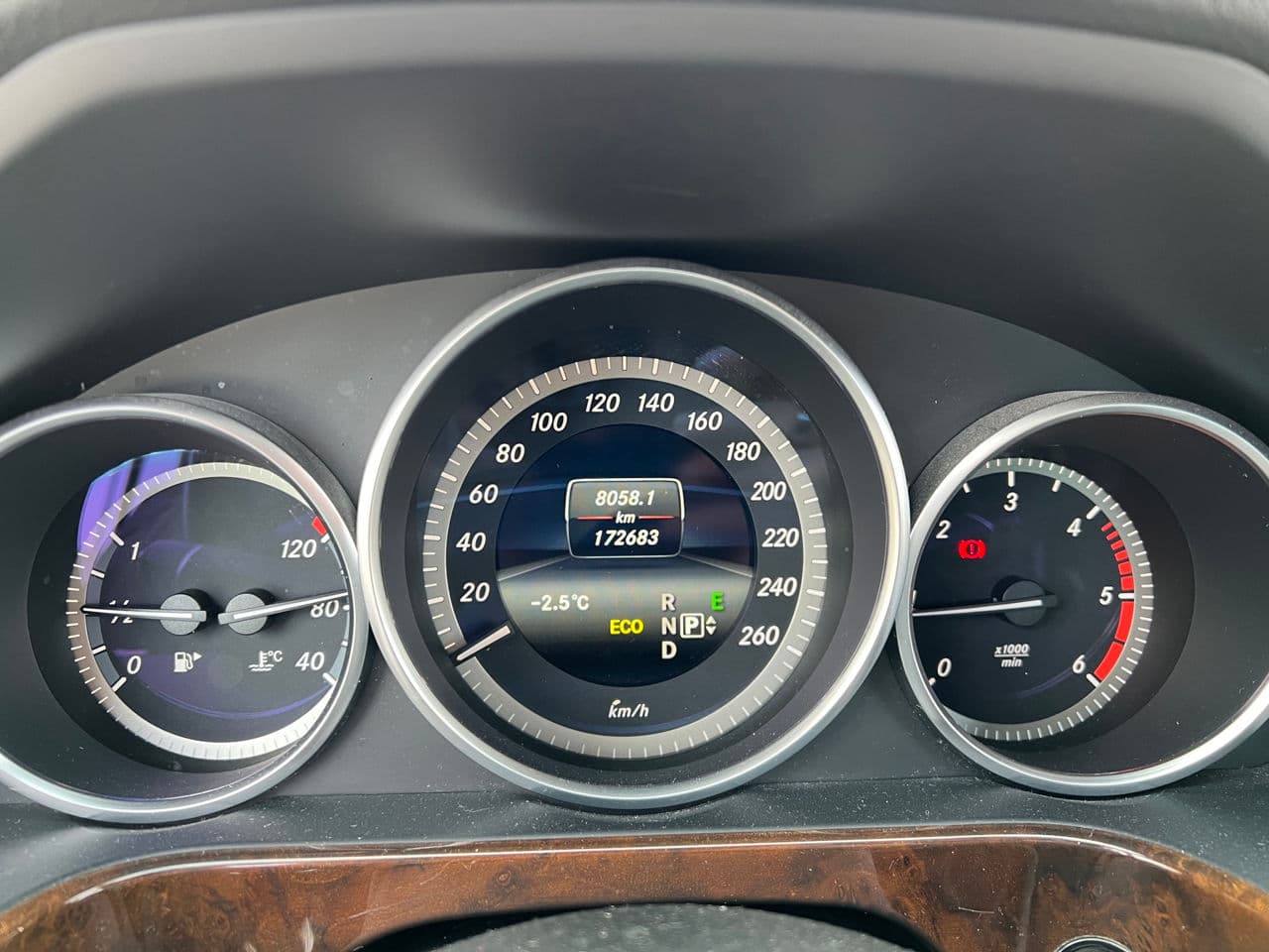 Mercedes E 220 2013 — Миниатюра 9