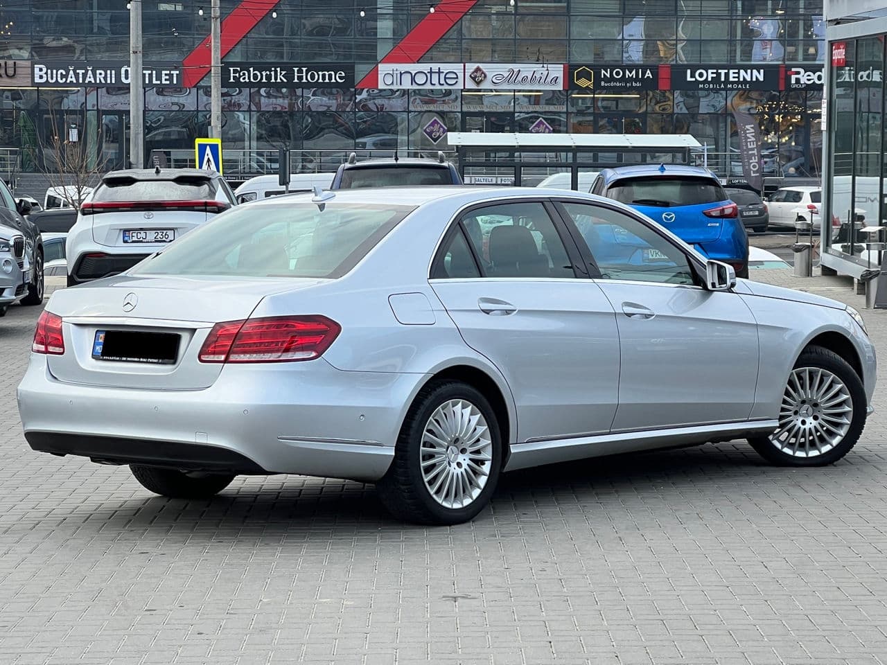 Mercedes E 220 2013 — Миниатюра 3