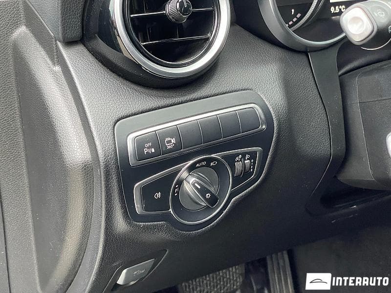 2017 Mercedes GLC 350e — Miniatură 19