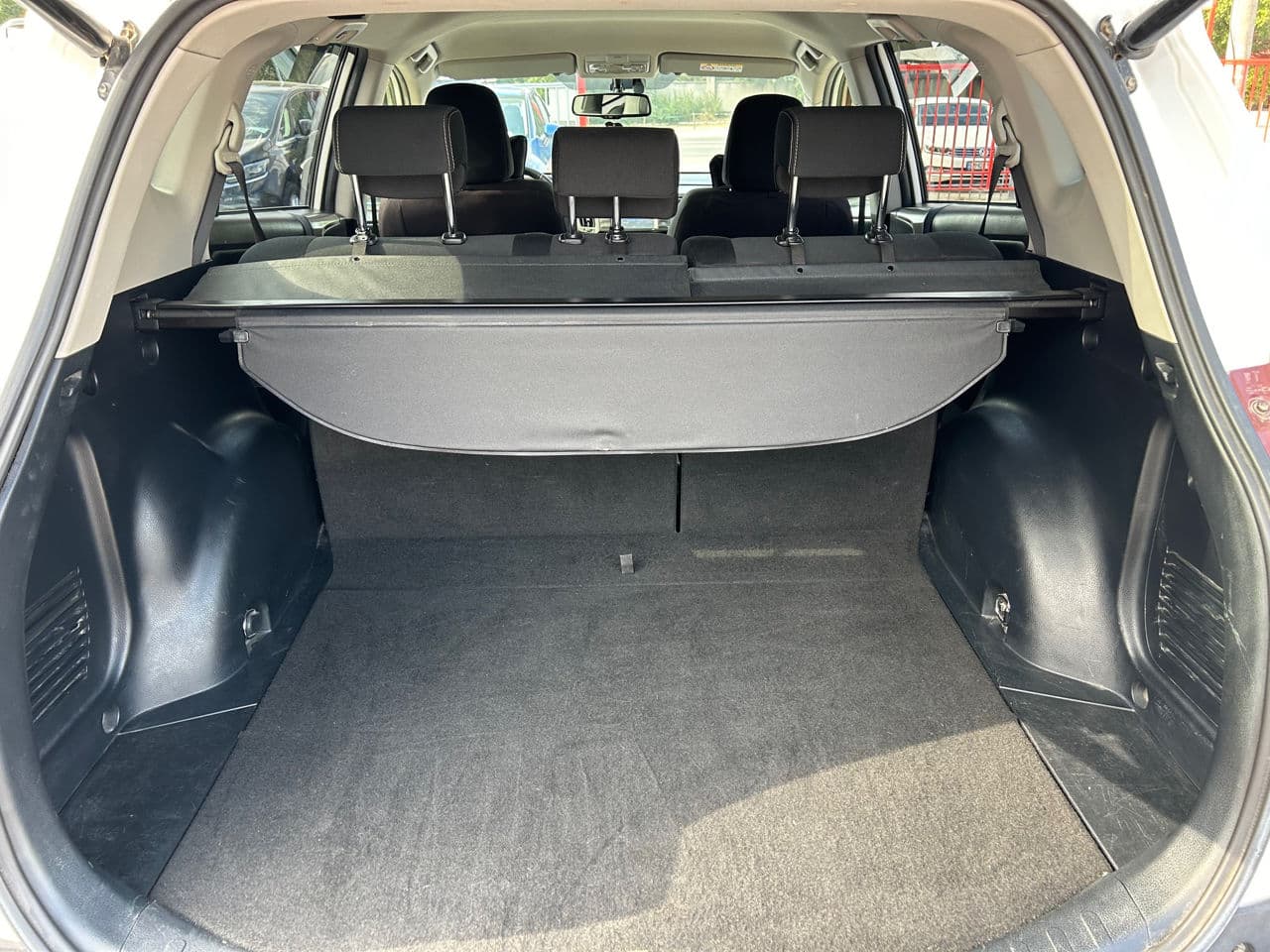 Toyota Rav-4 2015 — Миниатюра 18