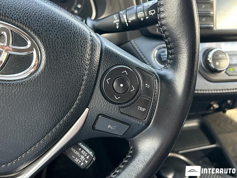 Toyota Rav-4 2015 — Миниатюра 10