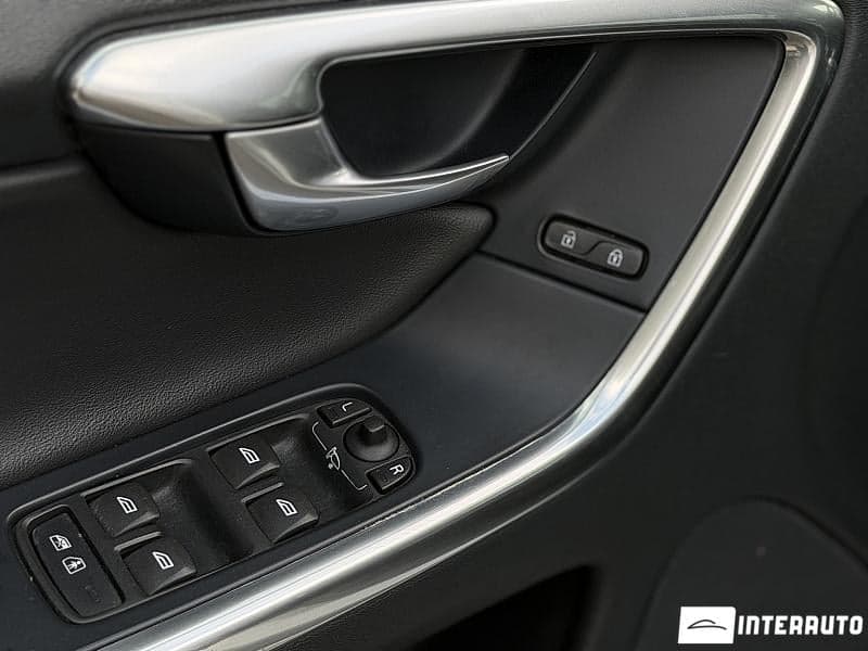 Volvo XC 60 2014 — Миниатюра 6