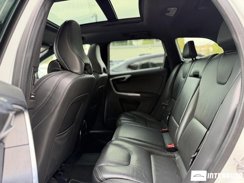 Volvo XC 60 2014 — Миниатюра 17