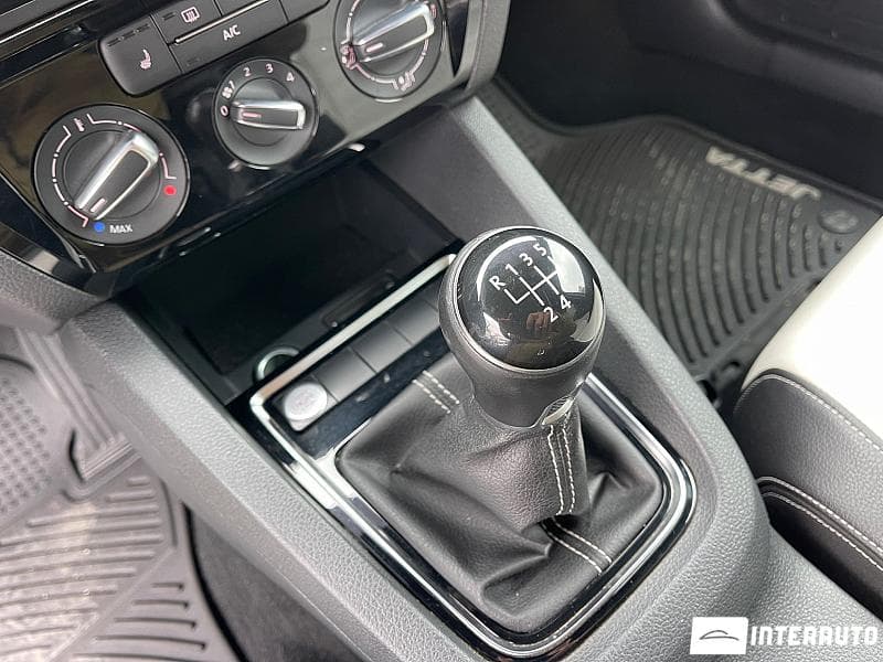 2015 Volkswagen Jetta — Miniatură 12