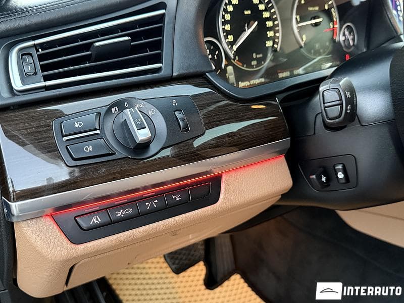 BMW 730 2011 — Миниатюра 22