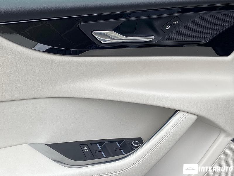 Jaguar XE 2020 — Миниатюра 7