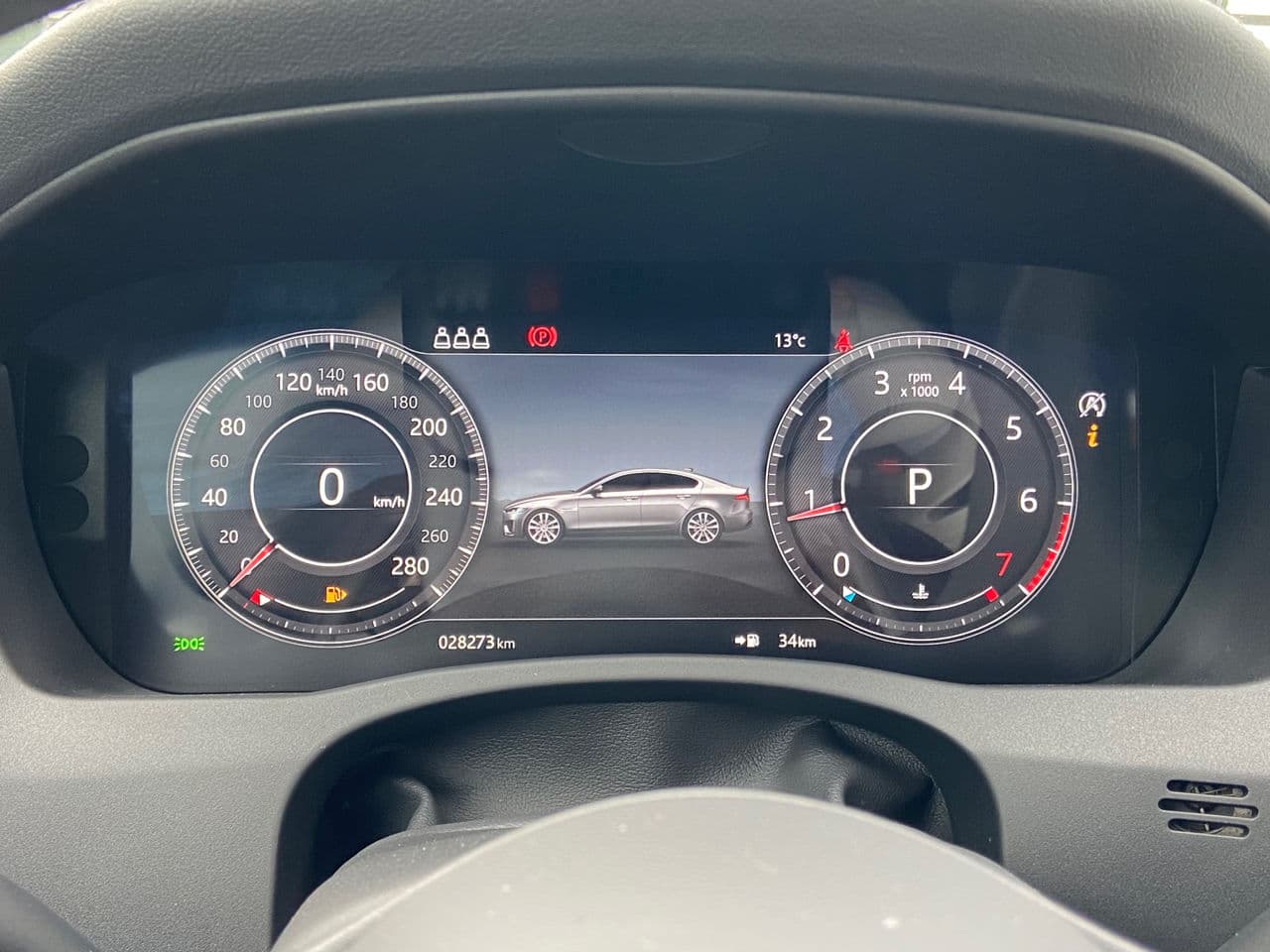 Jaguar XE 2020 — Миниатюра 11