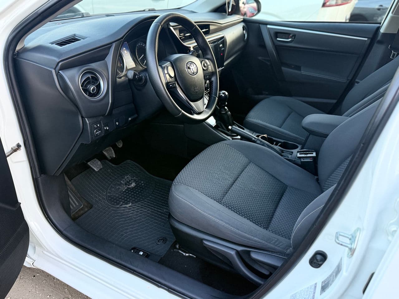 Toyota Corolla 2016 — Миниатюра 7