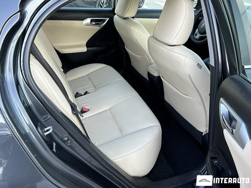 2011 Lexus CT 200h — Miniatură 17