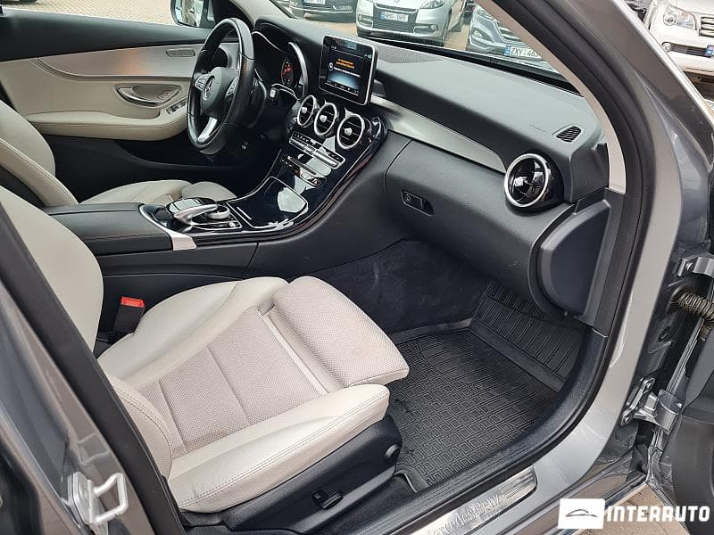 2015 Mercedes C 350e — Miniatură 15