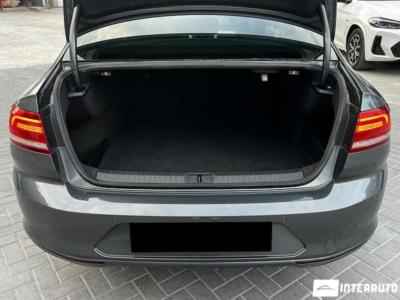 2016 Volkswagen Passat — Miniatură 19