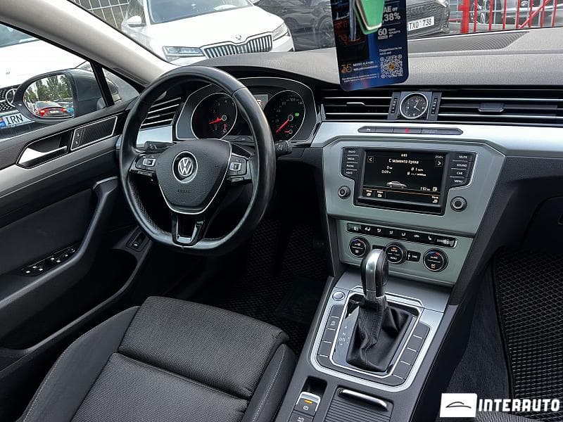 2016 Volkswagen Passat — Miniatură 6