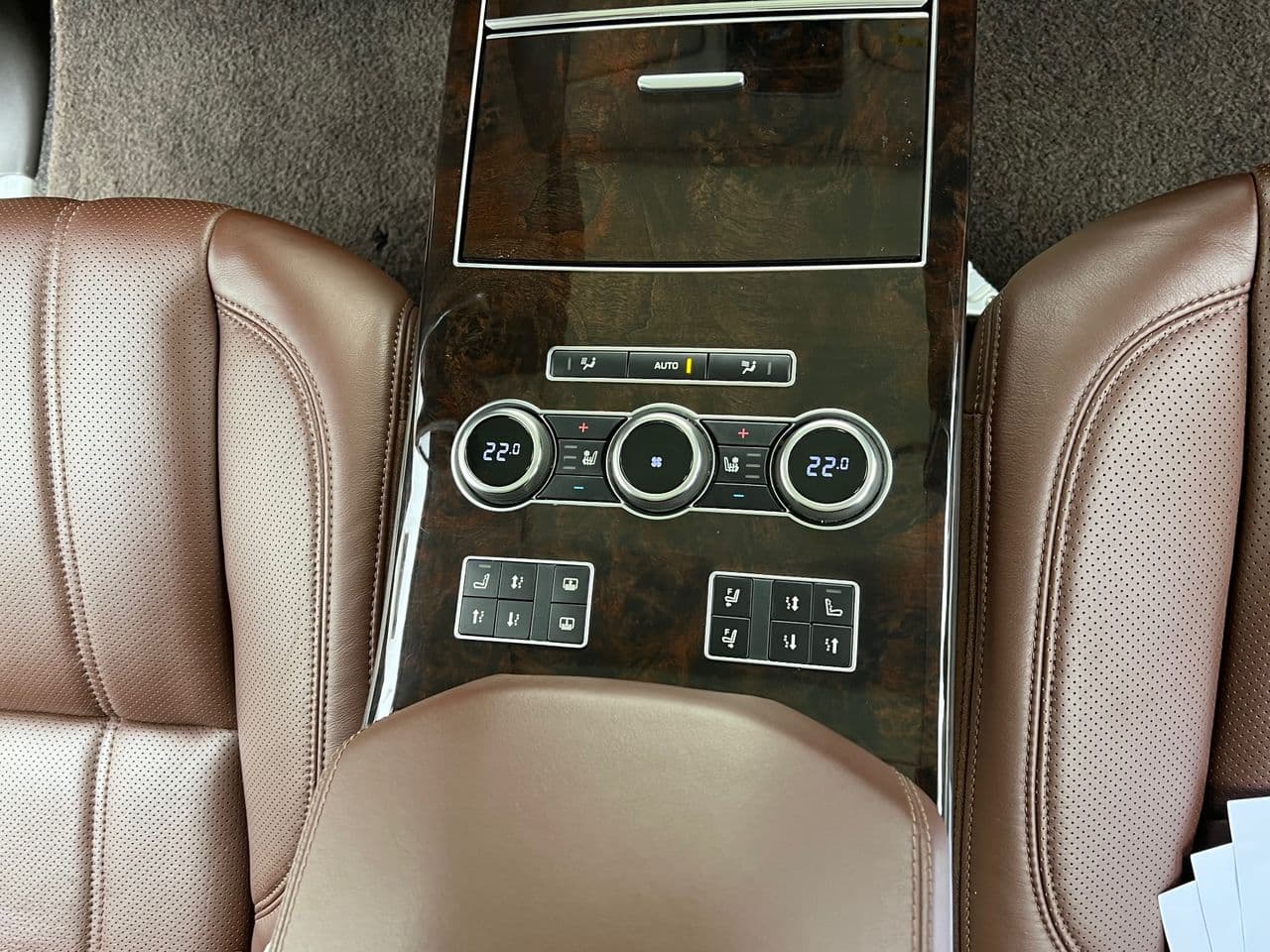 Land Rover Range Rover Vogue 2014 — Миниатюра 14