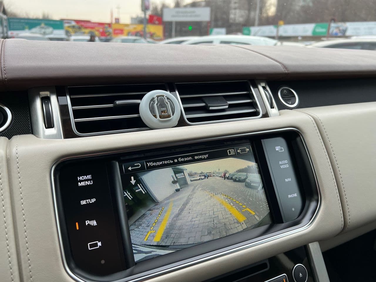Land Rover Range Rover Vogue 2014 — Миниатюра 11