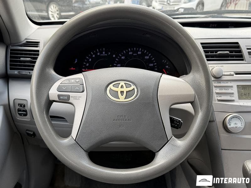 Toyota Camry 2010 — Миниатюра 7