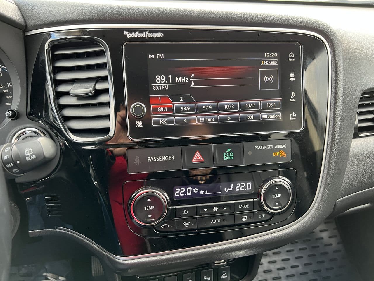 Mitsubishi Outlander 2018 — Миниатюра 8