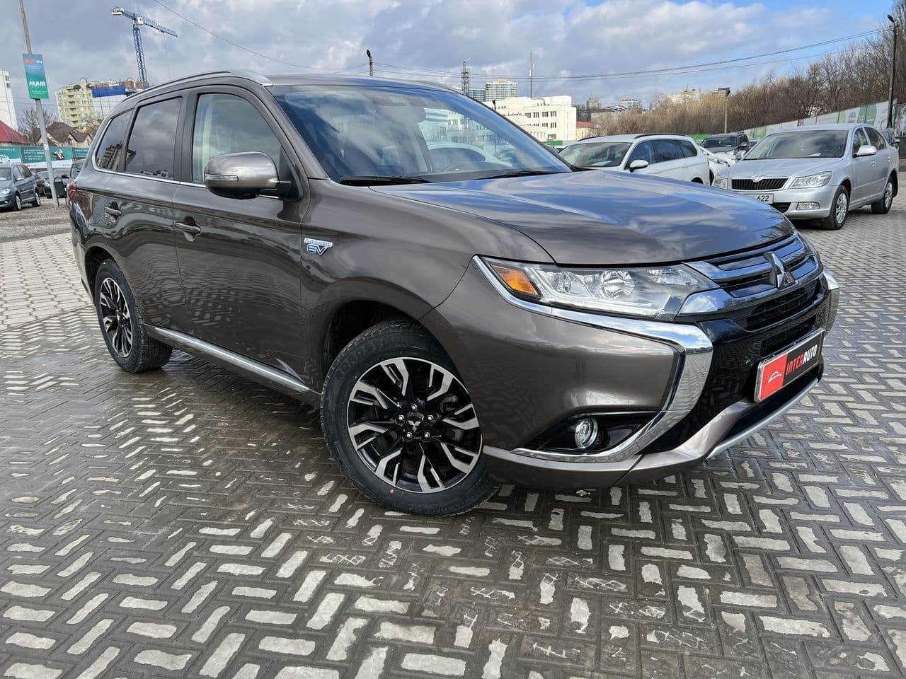 Mitsubishi Outlander 2018 — Миниатюра 4